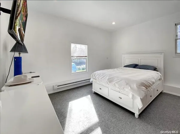 $15,000 | 18 Old Riverhead Road, Hampton Bays, NY 11946