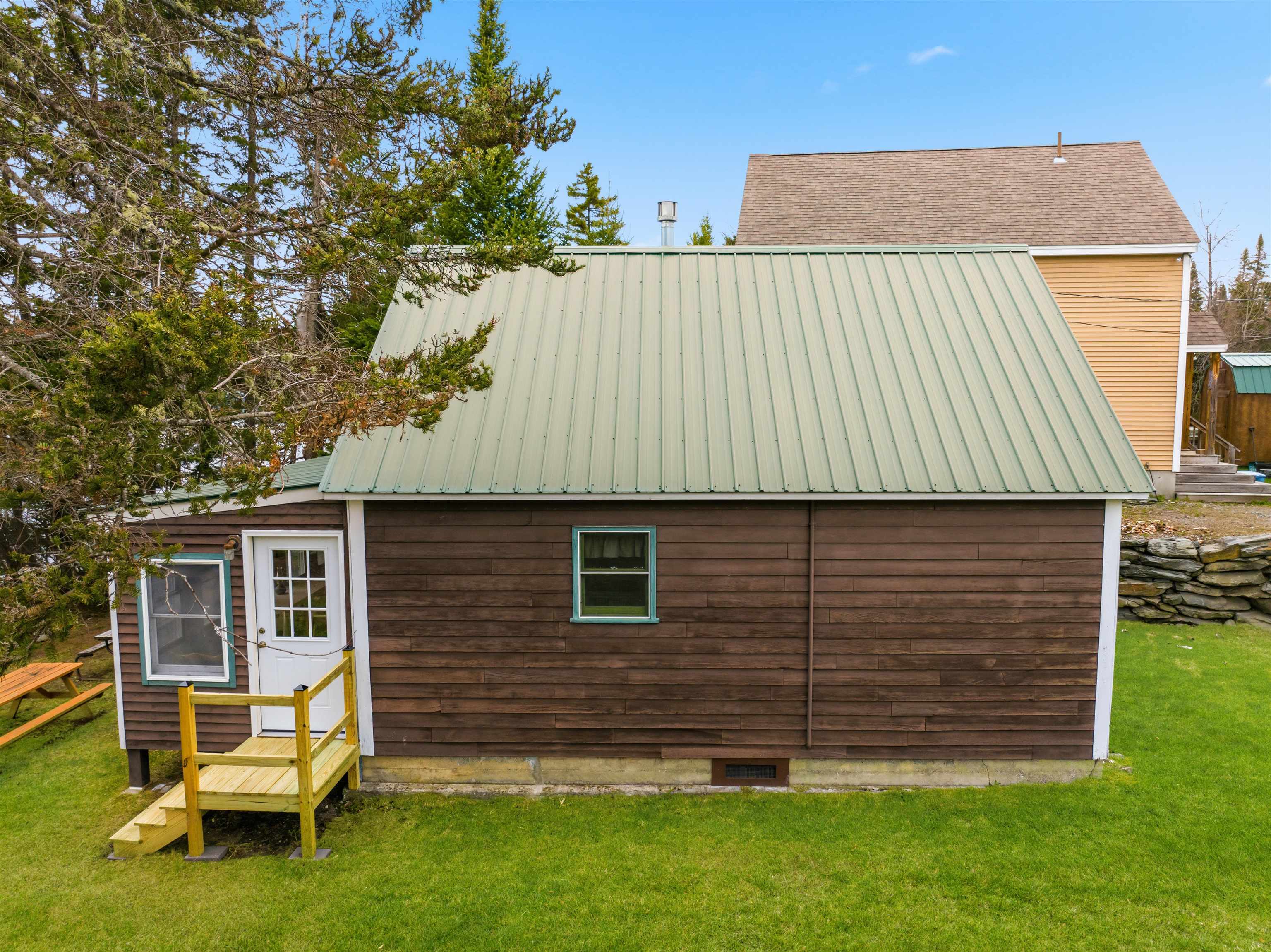 211 Beach Road Pittsburg, NH 03592 - Photo 34 of 59