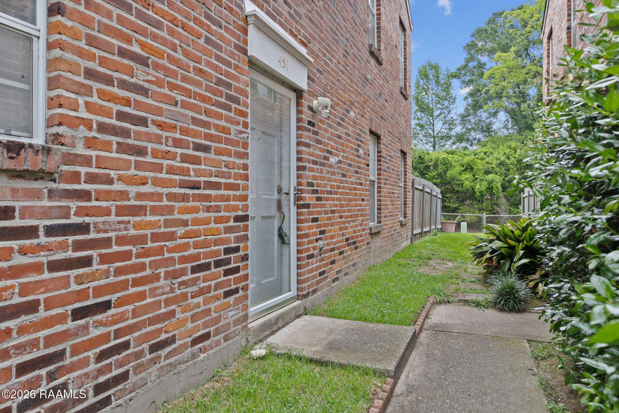 451 Rena Drive Lafayette, LA 70503 - Photo 2 of 11 2-web-or-mls-451 Rena Dr-2