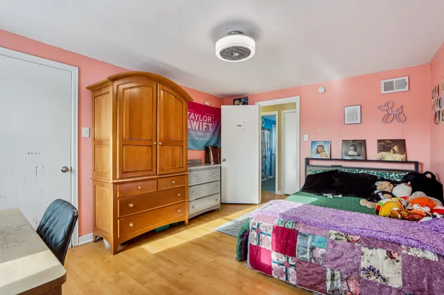 $314,900 | 1326 North Avenue, Sheboygan, WI 53083