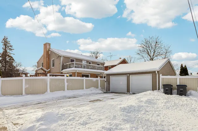 $314,900 | 1326 North Avenue, Sheboygan, WI 53083