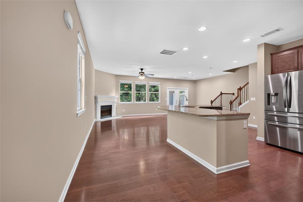 1572 Lenox Overlook Road Atlanta, GA 30329 - Photo 4 of 44
