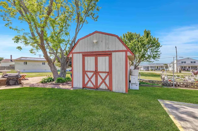 $1,100,000 | 502 Caverly Drive, Brigantine, NJ 08203