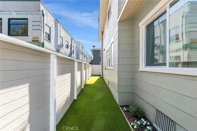 a view of an entrance to house