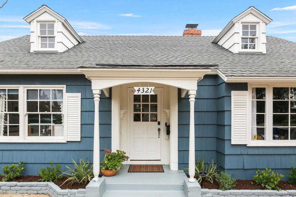 4321 Gordon Way La Mesa, CA 91942 - Photo 3 of 27 a front view of a house