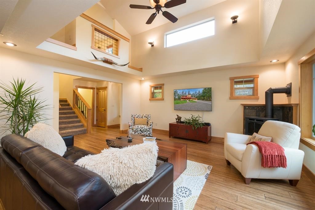 17015 Hall Road Northwest Vaughn, WA 98394 - Photo 3 of 21