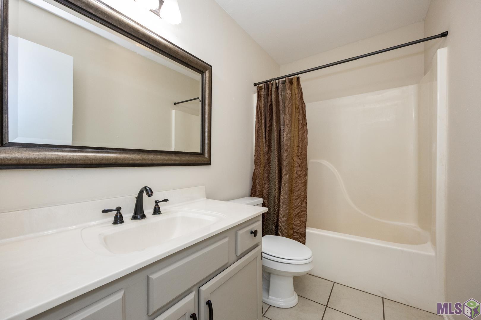 2049 Deer Ridge Avenue Baton Rouge, LA 70816 - Photo 18 of 22 Gallery Image 18