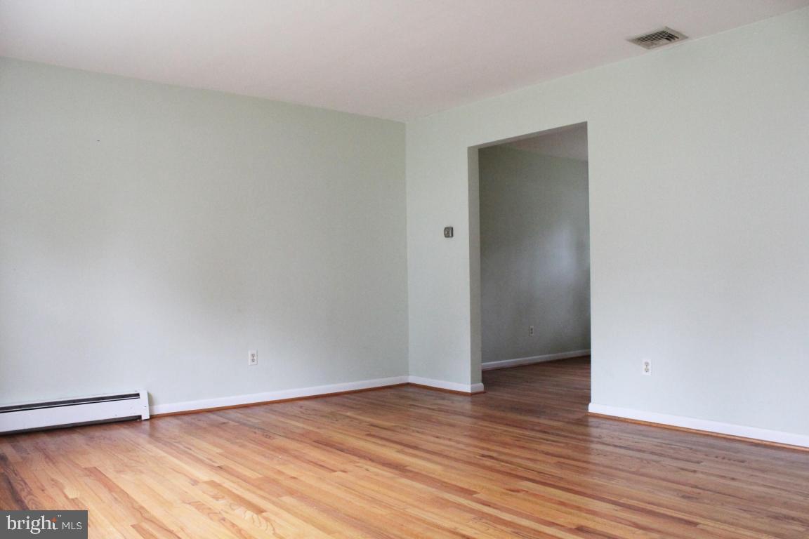 516 Brandywine Road Lancaster, PA 17603 - Photo 2 of 14 Gallery Image 2