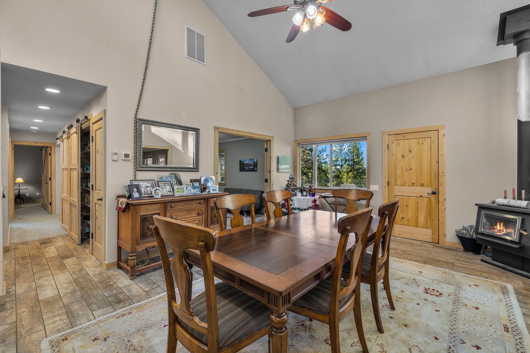 26508 Rainbow Road Canyon City, OR 97820 - Photo 11 of 57 11