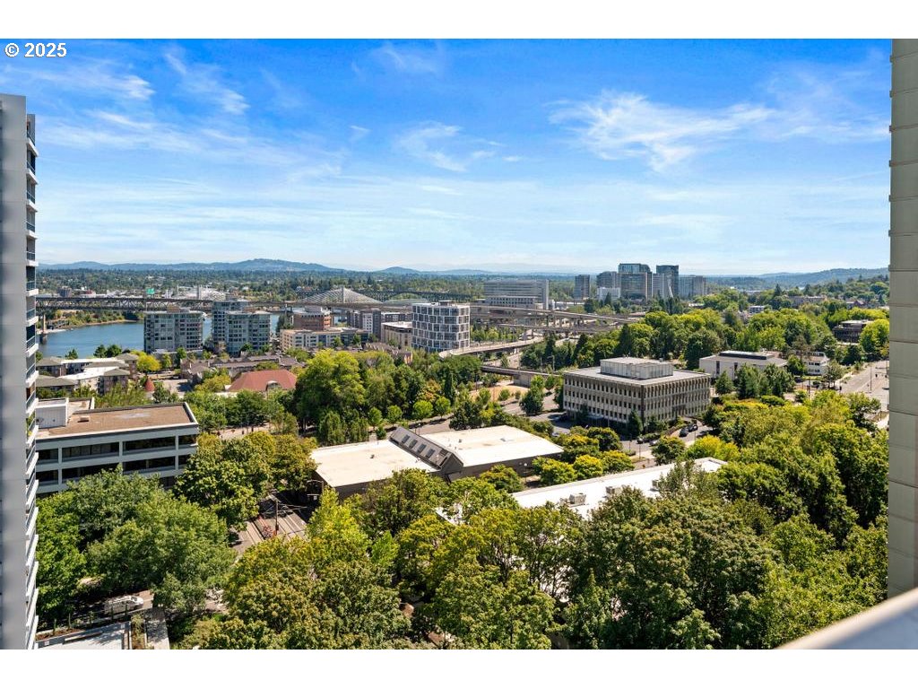 255 Southwest Harrison Street, Unit 17H Portland, OR 97201 - Photo 13 of 48