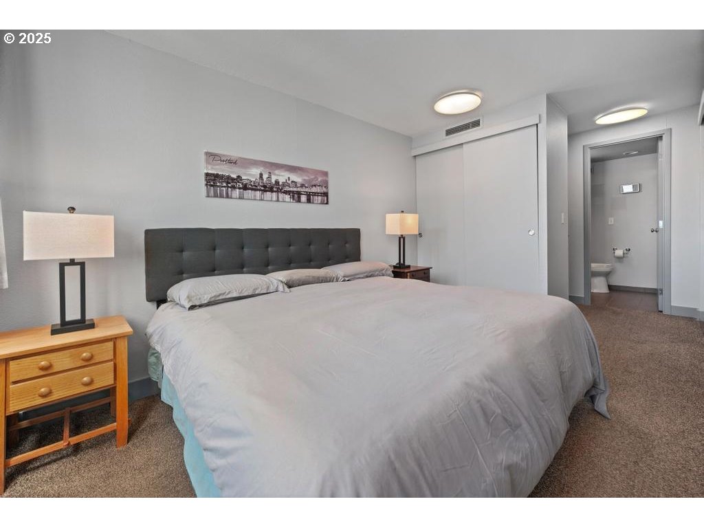 255 Southwest Harrison Street, Unit 17H Portland, OR 97201 - Photo 23 of 48