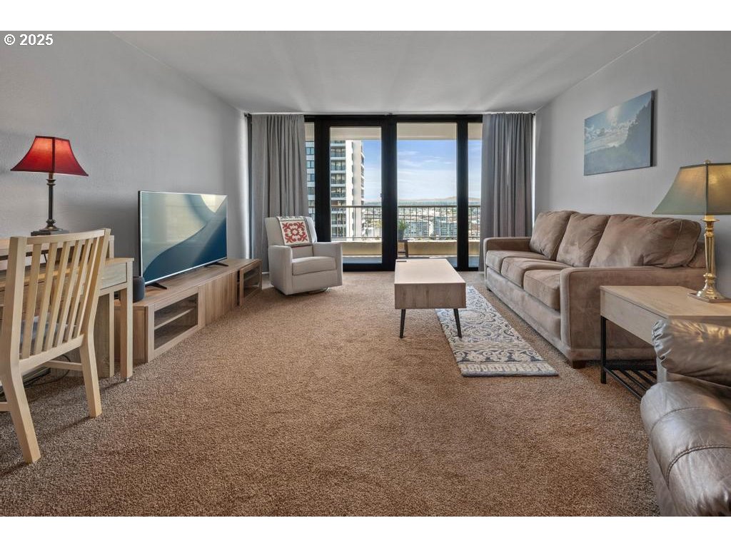 255 Southwest Harrison Street, Unit 17H Portland, OR 97201 - Photo 3 of 48