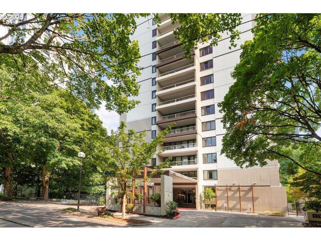 255 Southwest Harrison Street, Unit 17H Portland, OR 97201 - Photo 31 of 48