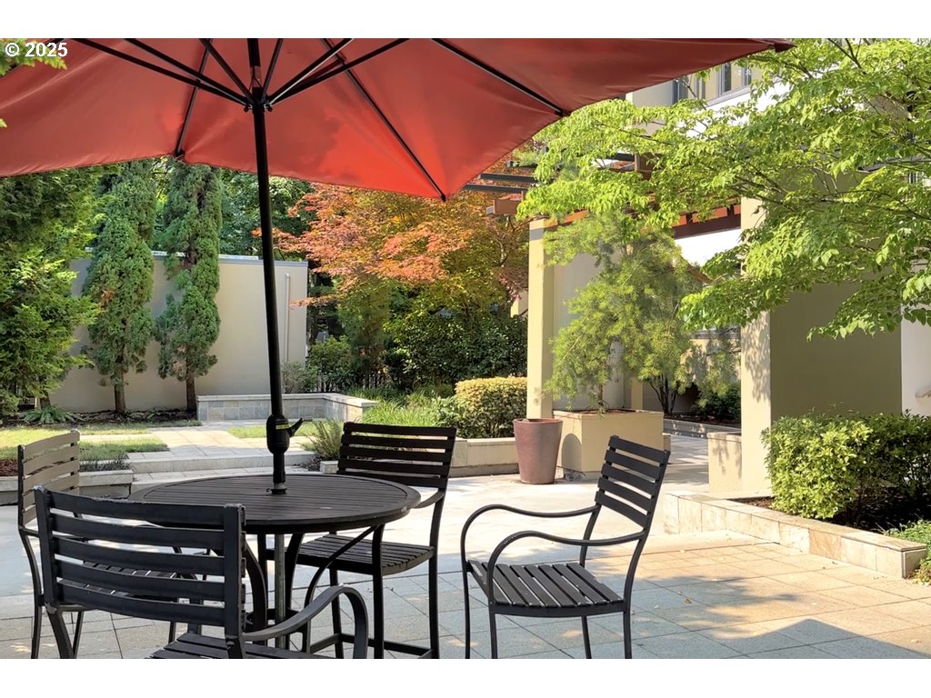 255 Southwest Harrison Street, Unit 17H Portland, OR 97201 - Photo 39 of 48