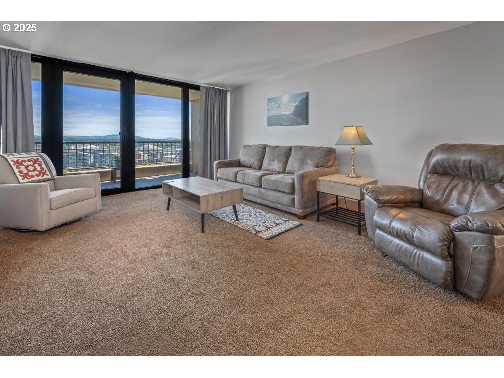 255 Southwest Harrison Street, Unit 17H Portland, OR 97201 - Photo 4 of 48