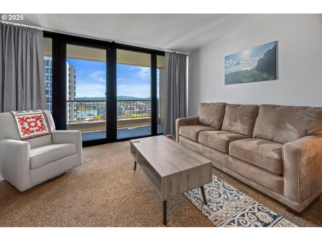 255 Southwest Harrison Street, Unit 17H Portland, OR 97201 - Photo 5 of 48