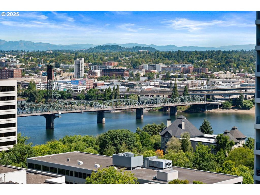 255 Southwest Harrison Street, Unit 17H Portland, OR 97201 - Photo 10 of 48