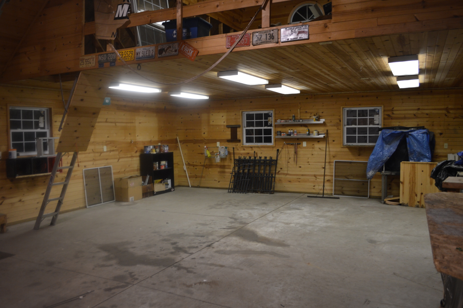 708 East Thompson Street Princeton, IL 61356 - Photo 40 of 40 a view of a room with gym equipment