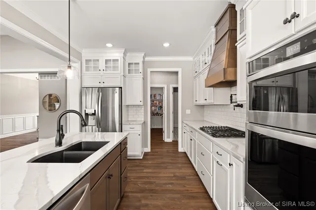 $579,900 | 1739 Augusta Parkway, Henryville, IN 47126