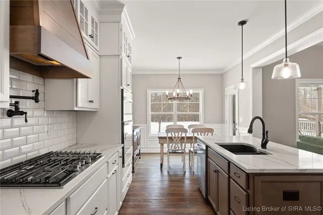 $579,900 | 1739 Augusta Parkway, Henryville, IN 47126