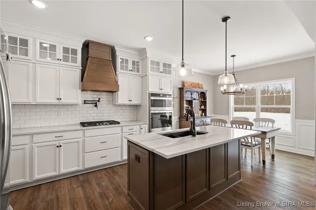 $579,900 | 1739 Augusta Parkway, Henryville, IN 47126