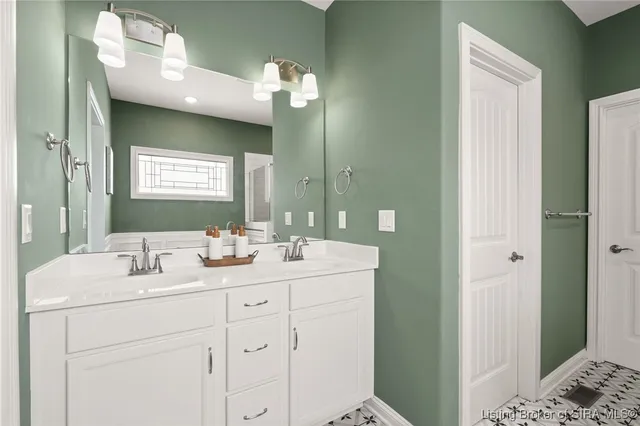 $579,900 | 1739 Augusta Parkway, Henryville, IN 47126