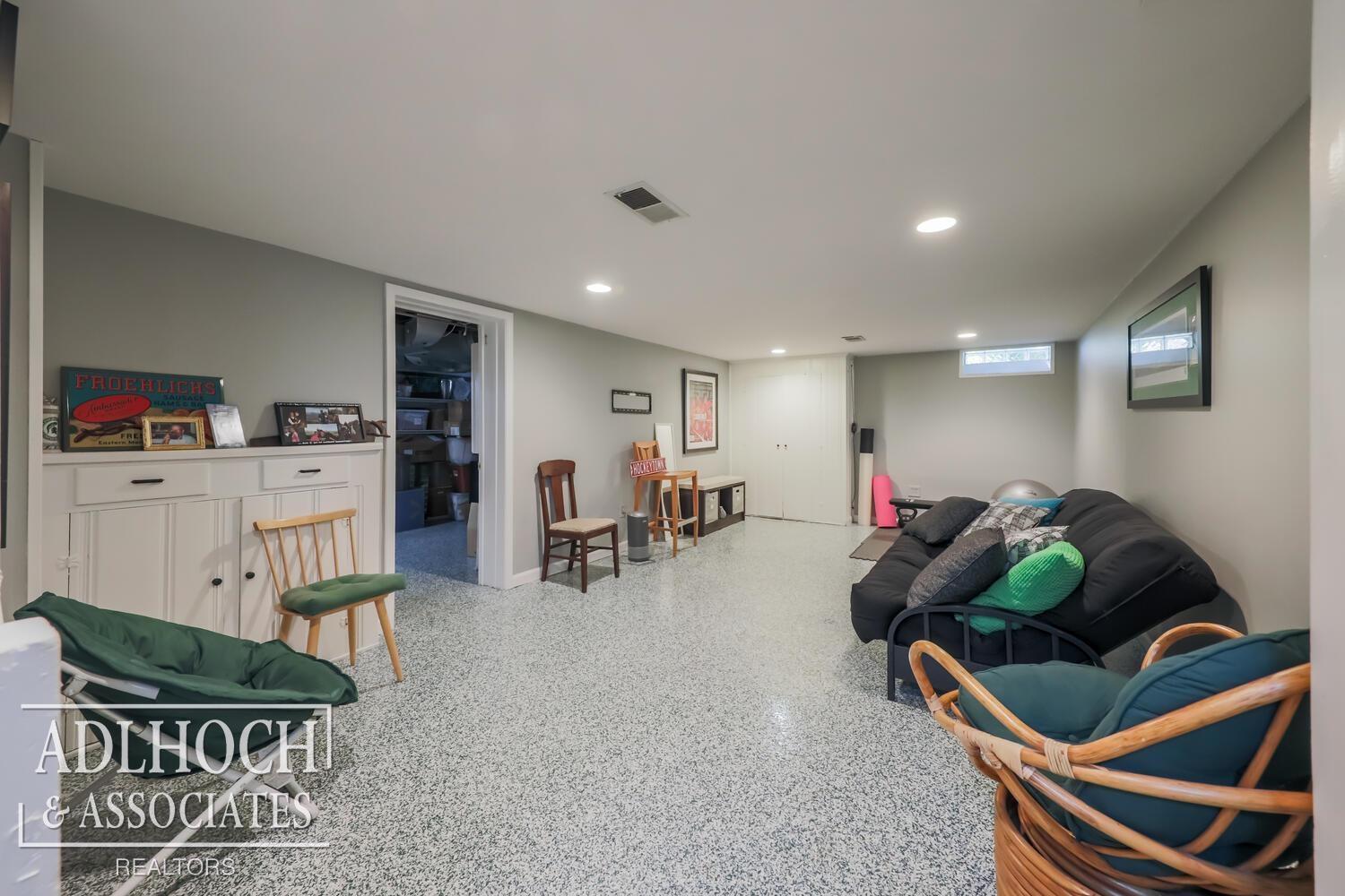445 Roland Road Grosse Pointe Farms, MI 48236 - Photo 17 of 20