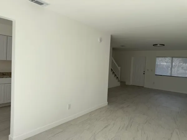 $2,400 | 2103 Wharf Lane, Greenacres, FL 33463