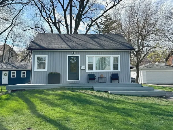 $429,900 | 15 South Huffman Street, Naperville, IL 60540