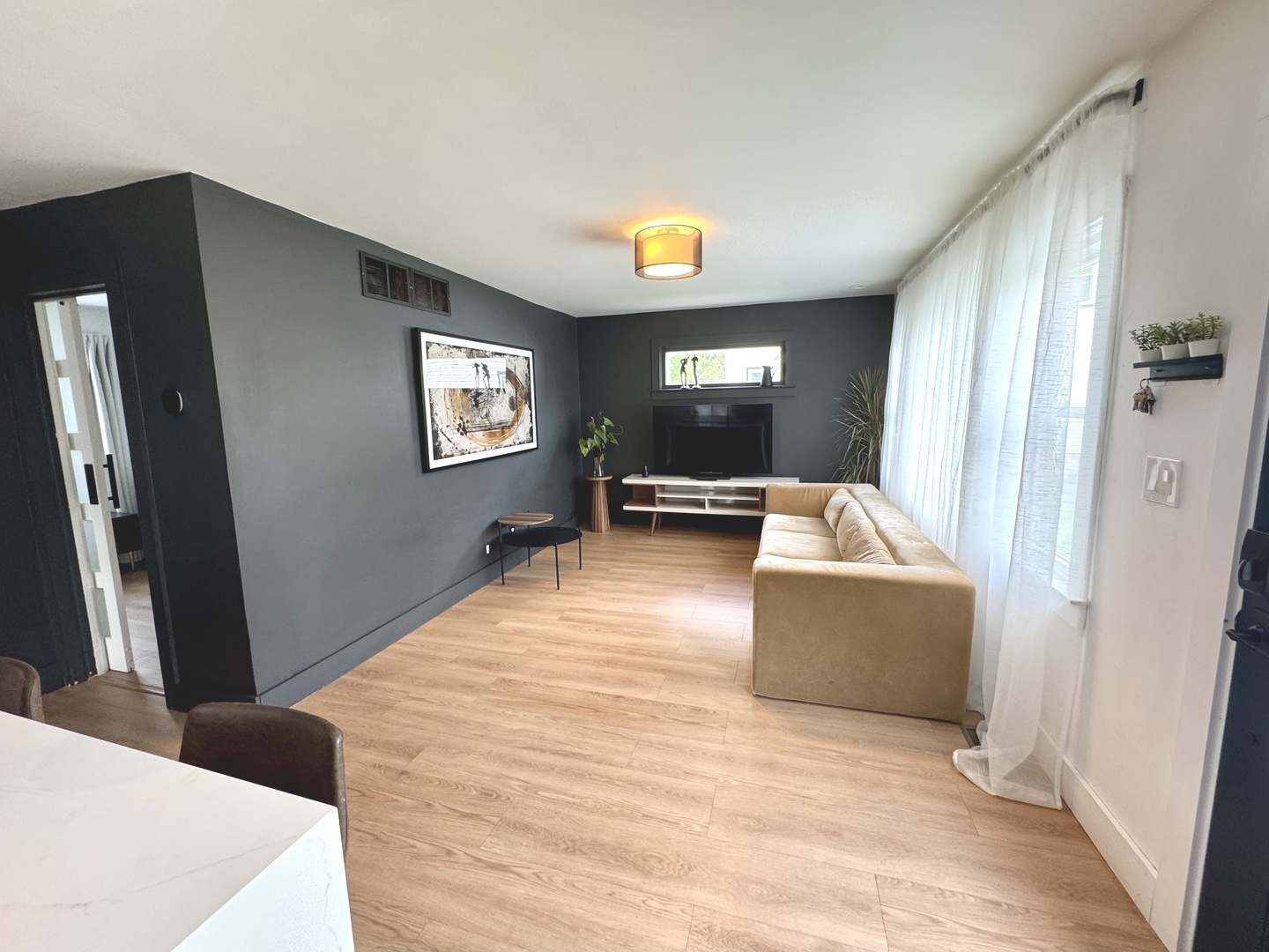 15 South Huffman Street Naperville, IL 60540 - Photo 2 of 21