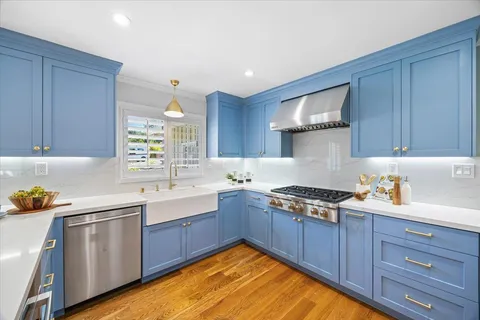 $2,815,000 | 35 Tulip Court, Burlingame, CA 94010