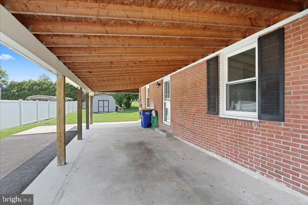 2365 Derry Road York, PA 17408 - Photo 4 of 26
