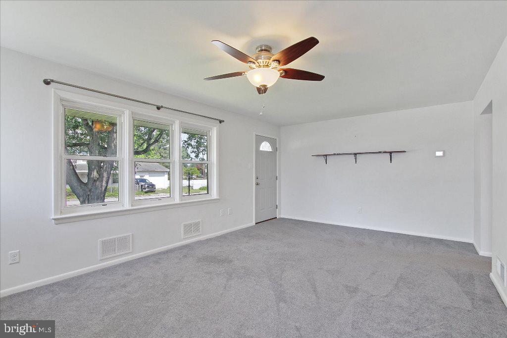 2365 Derry Road York, PA 17408 - Photo 6 of 26