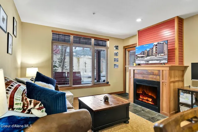 $279,000 | 150 Morning Star Drive, Unit 181, Kellogg, ID 83837