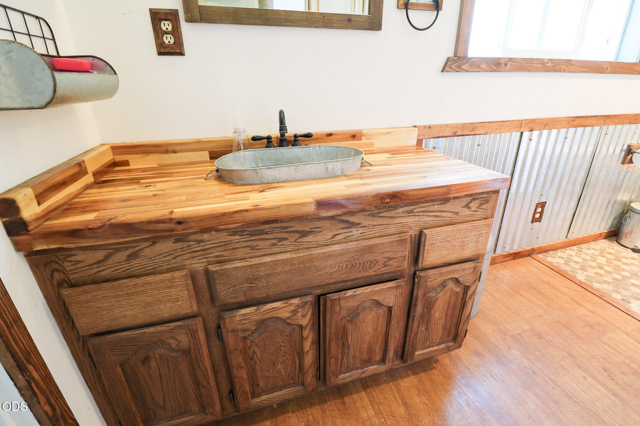 16010 Clover Creek Road Klamath Falls, OR 97601 - Photo 12 of 20