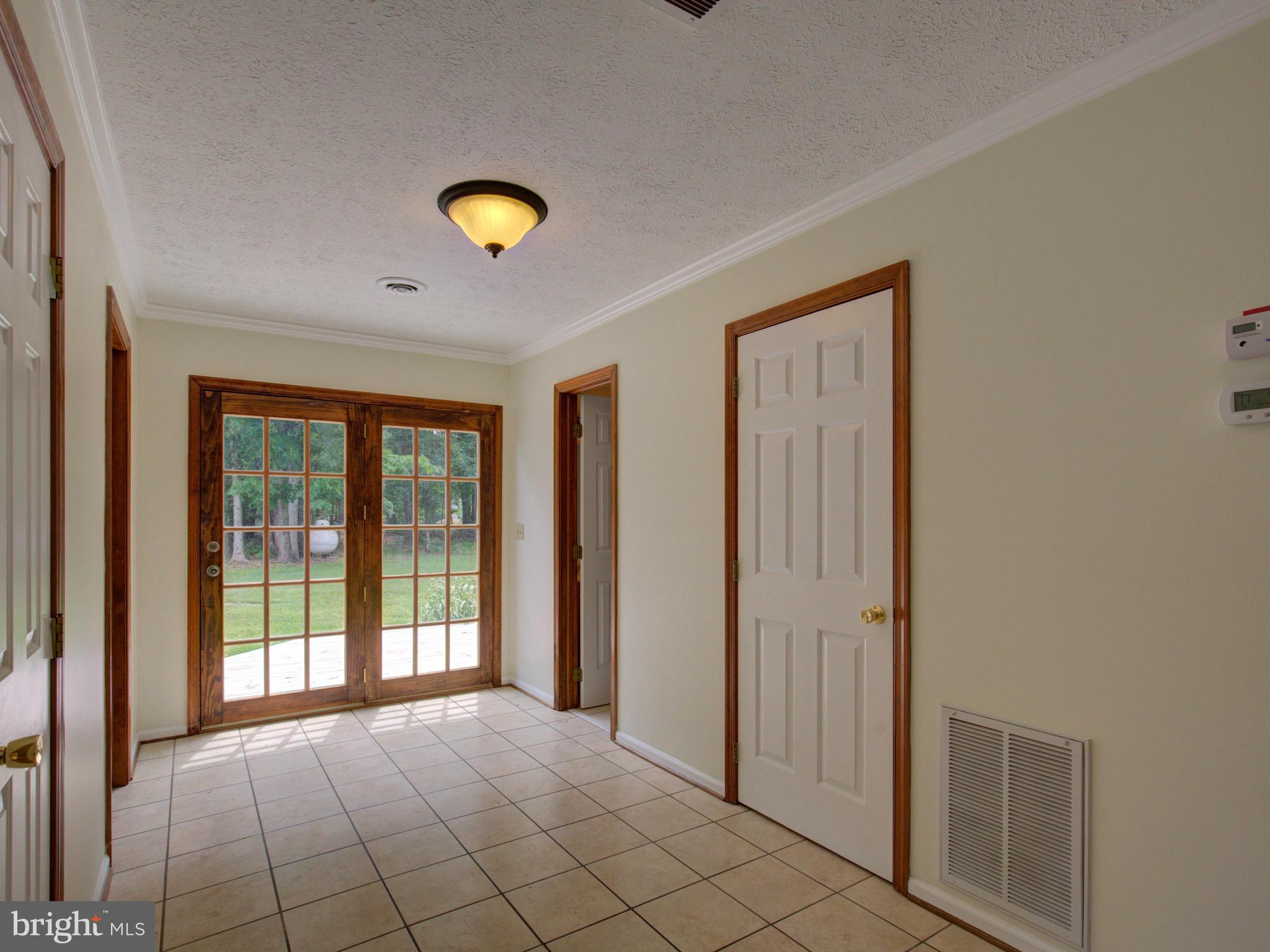 386 White Road Winchester, VA 22602 - Photo 18 of 30 Interior (General)