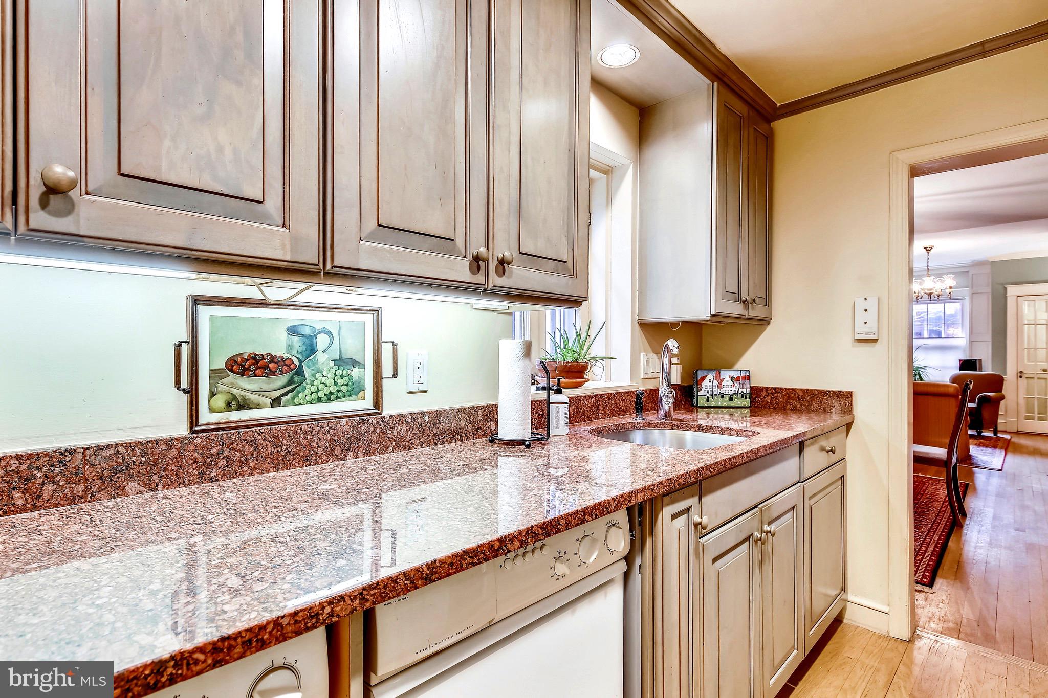 317 4th Street Southeast Washington, DC 20003 - Photo 20 of 45