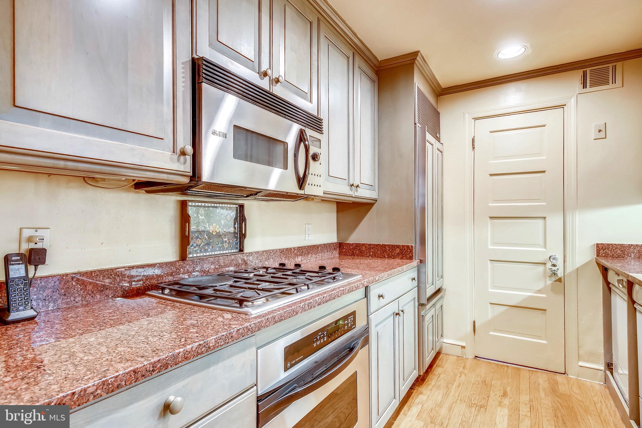 317 4th Street Southeast Washington, DC 20003 - Photo 22 of 45