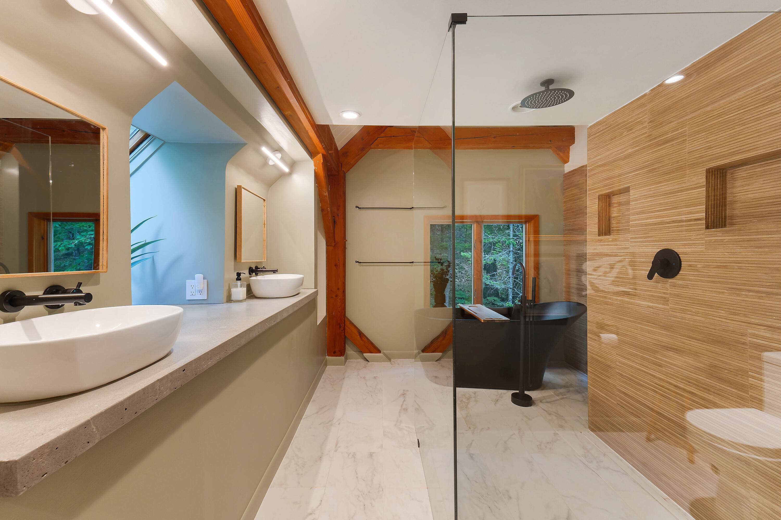 2 Harbor Ridge Road Freeport, ME 04032 - Photo 16 of 39 main bathroom