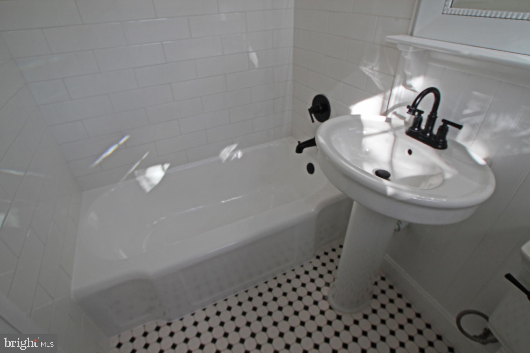 3231 Gunston Road Alexandria, VA 22302 - Photo 23 of 42 Gallery Image 23