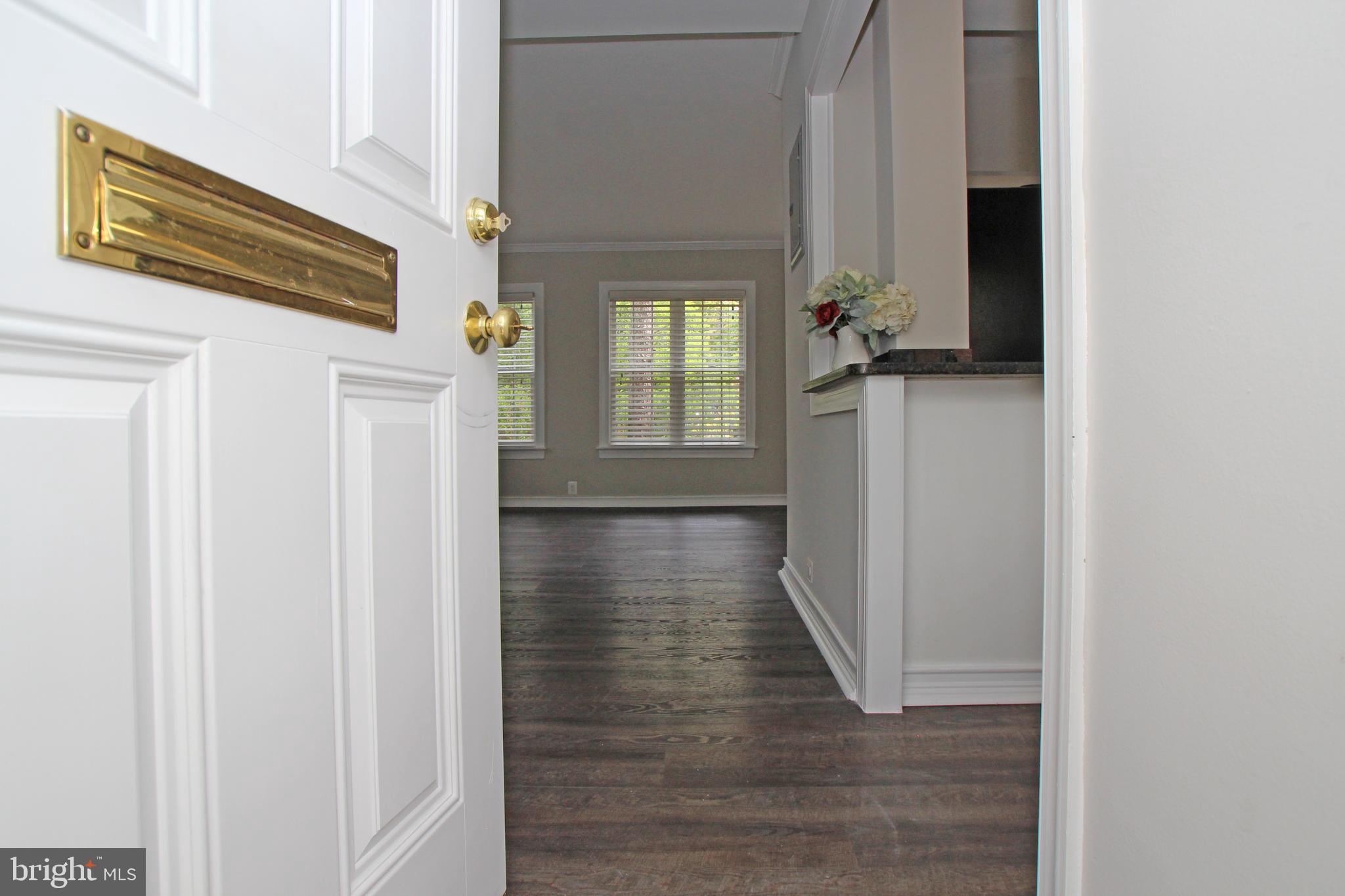 3231 Gunston Road Alexandria, VA 22302 - Photo 5 of 42 Gallery Image 5