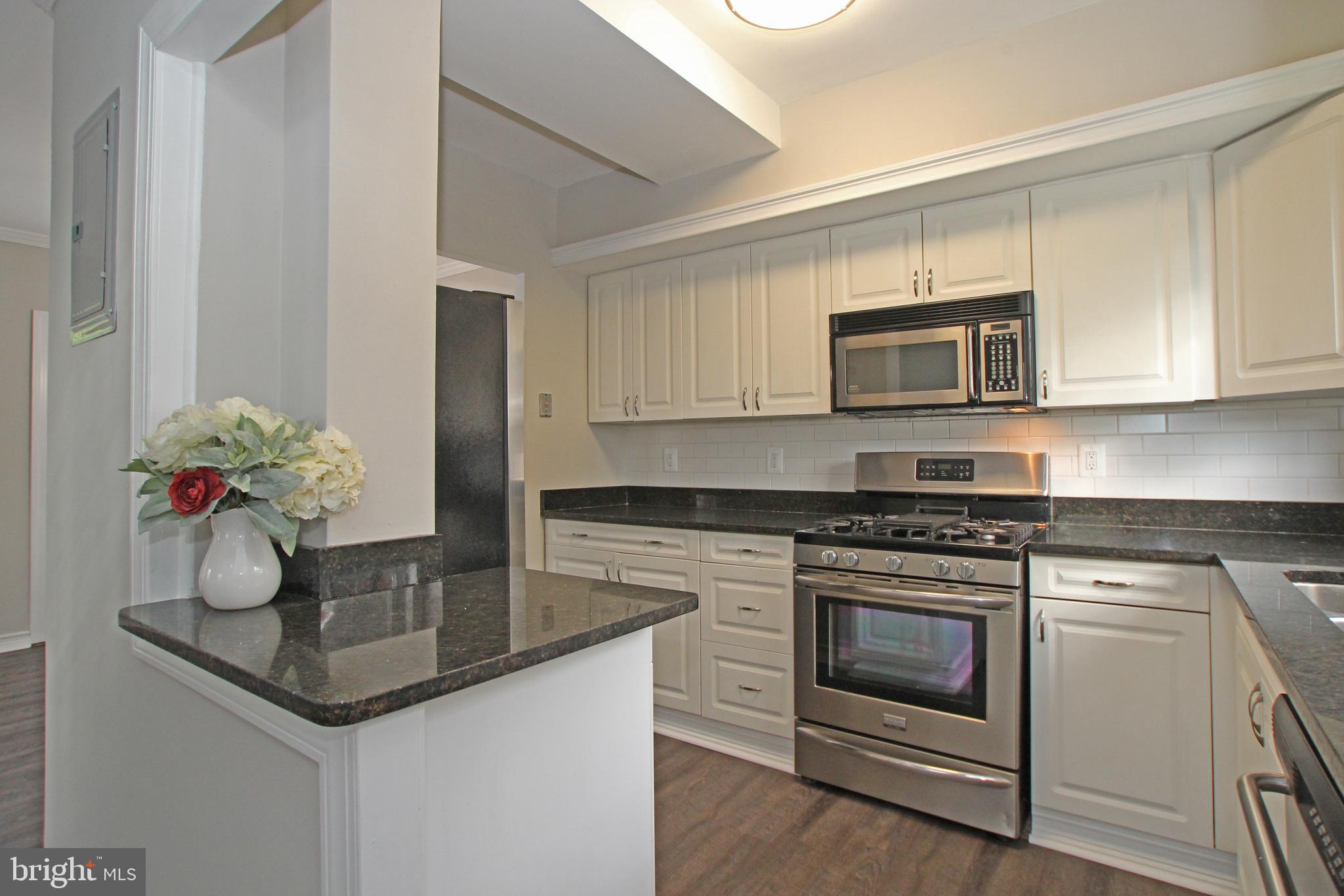 3231 Gunston Road Alexandria, VA 22302 - Photo 8 of 42 Gallery Image 8