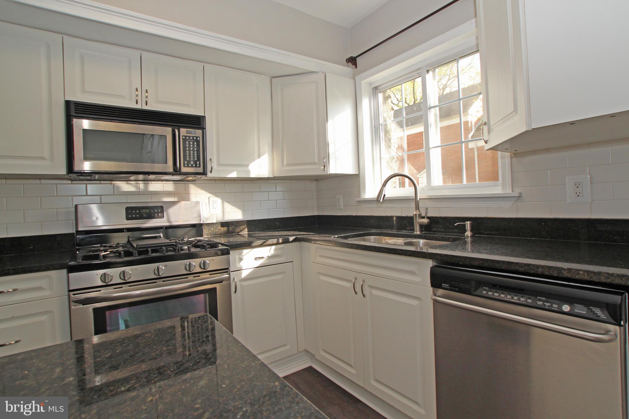 3231 Gunston Road Alexandria, VA 22302 - Photo 9 of 42 Gallery Image 9