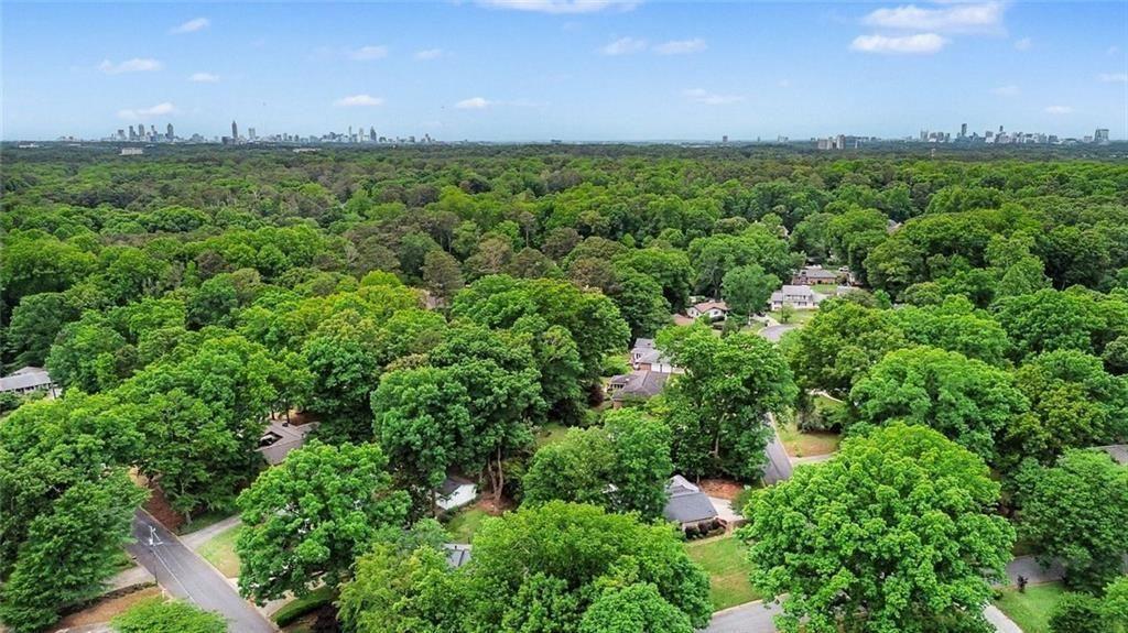 2700 Hawaii Court Decatur, GA 30033 - Photo 30 of 31 an aerial view of a yard with houses