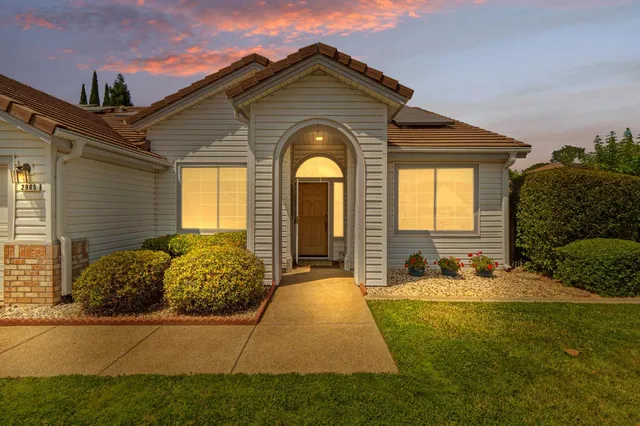 $649,000 | 2905 Aquamarine Circle, Rescue, CA 95672
