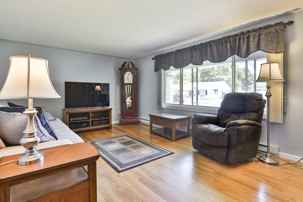 70 Rzasa Drive Chicopee, MA 01013 - Photo 5 of 24 Gallery Image 5