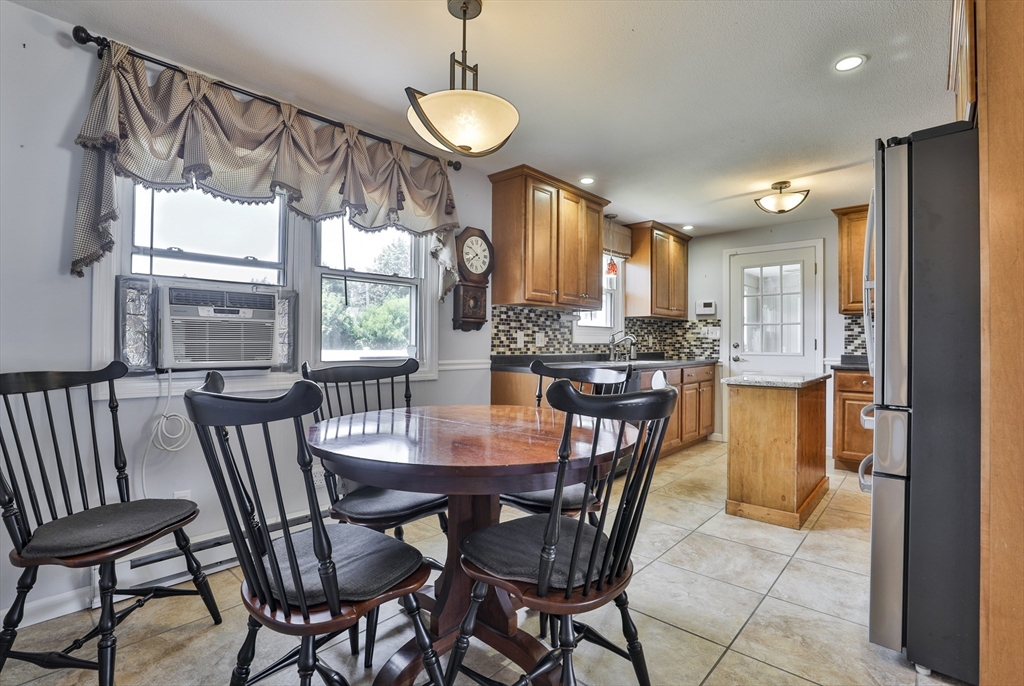 70 Rzasa Drive Chicopee, MA 01013 - Photo 8 of 24 Gallery Image 8