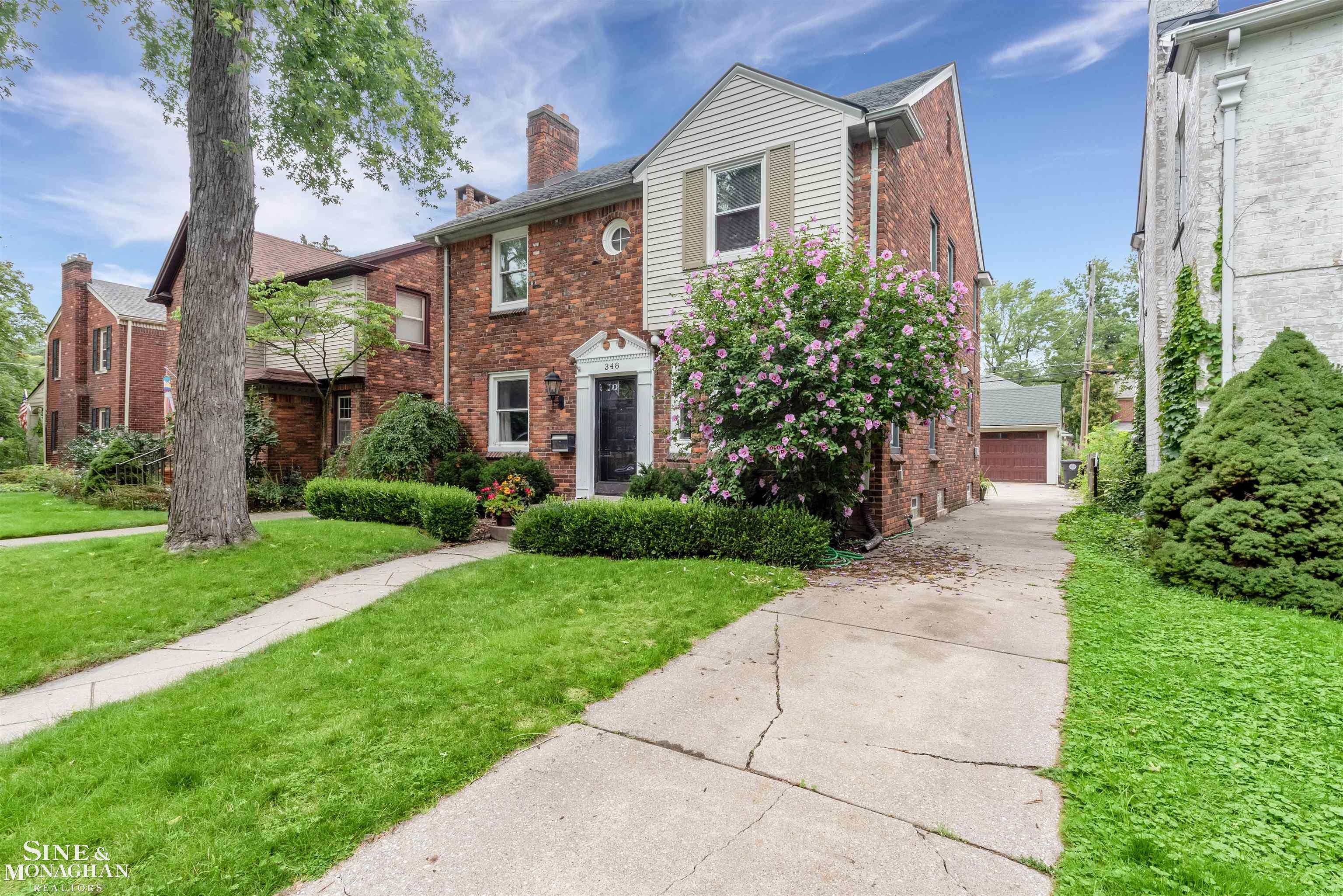 348 Moran Road Grosse Pointe, MI 48236 - Photo 34 of 35 50125309-33.JPG