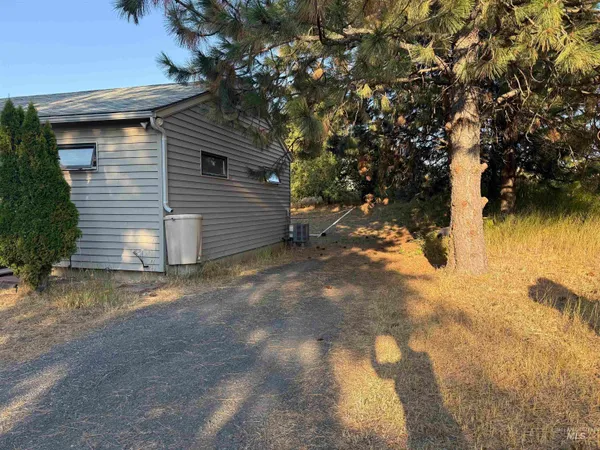 $399,000 | 1022 Sincar Lane, Moscow, ID 83843
