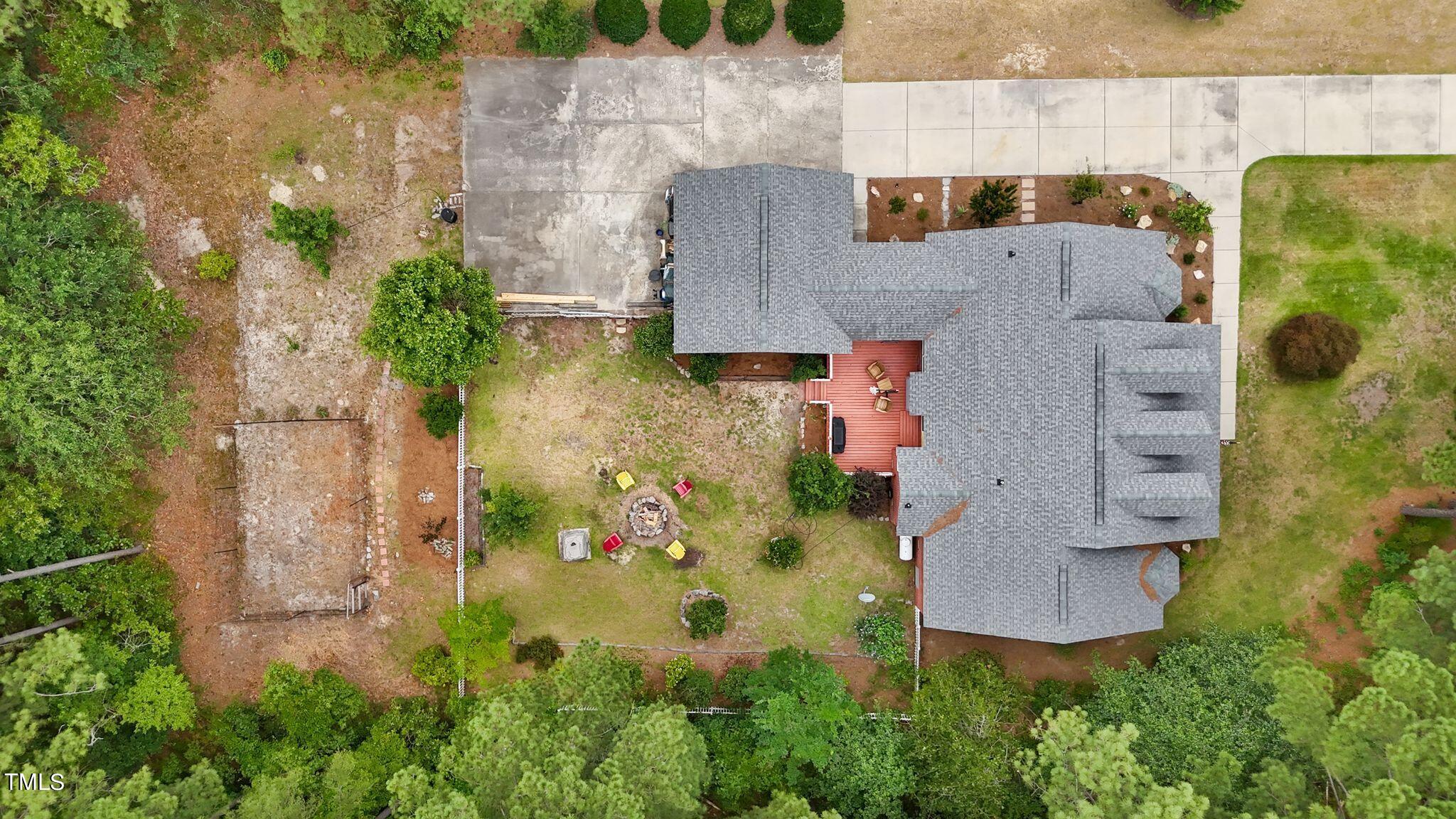 30341 East E Lake Rd Road Wagram, NC 28396 - Photo 36 of 39 an aerial view of residential house with outdoor space and swimming pool
